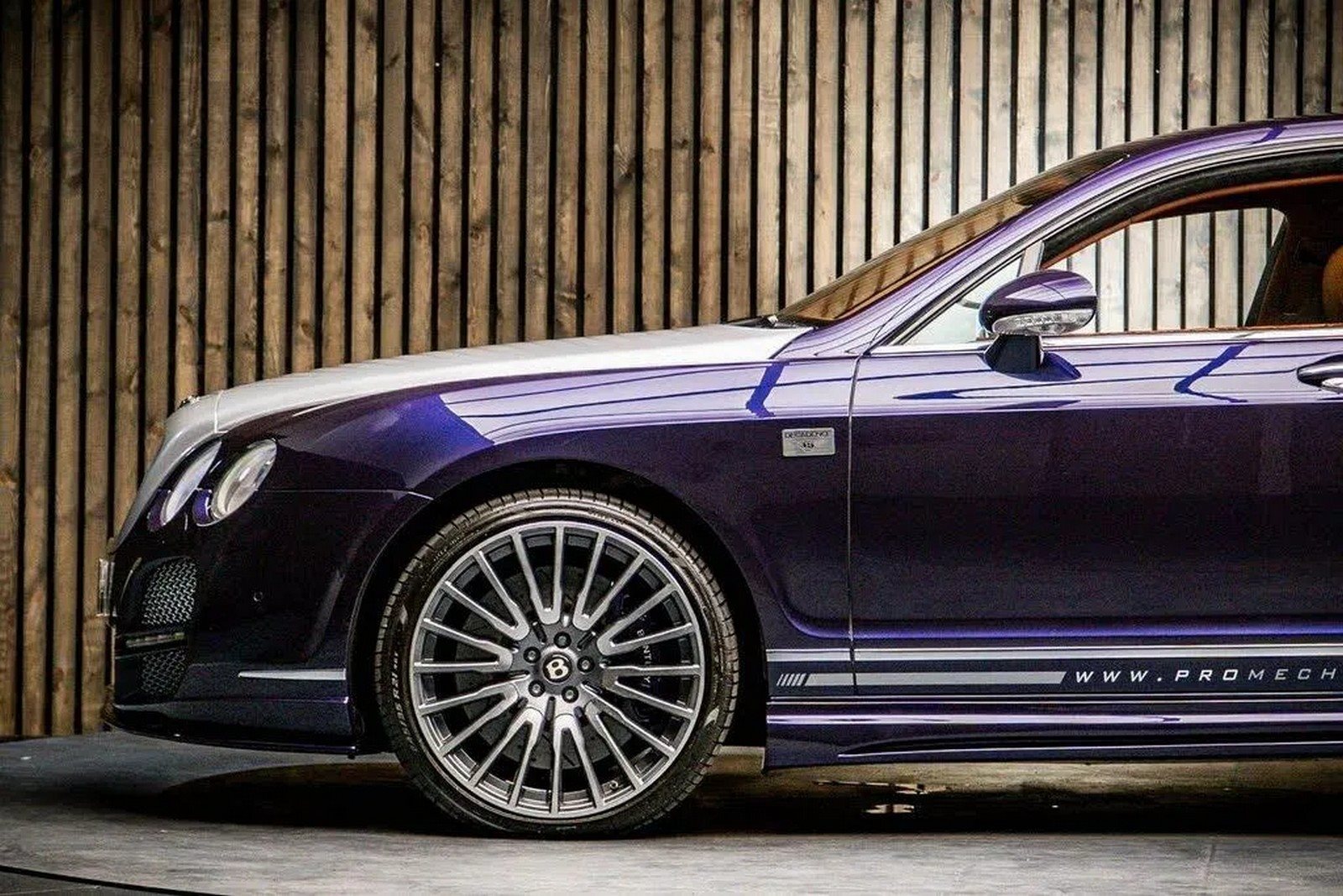 2005 - BENTLEY CONTINENTAL FLYING SPUR ‘DECADENCE’ BY DC CUSTOMS, foto 7