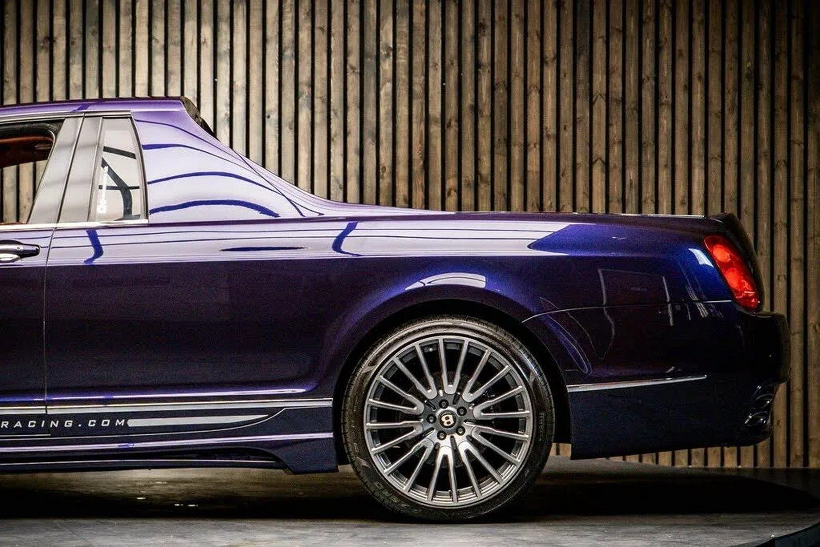2005 - BENTLEY CONTINENTAL FLYING SPUR ‘DECADENCE’ BY DC CUSTOMS, foto 18