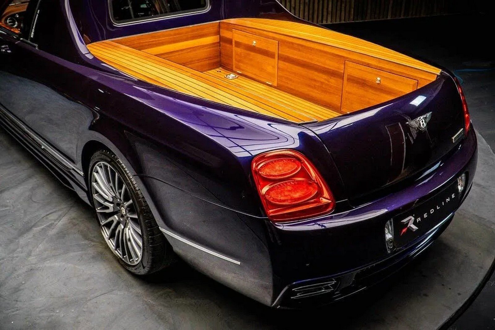 2005 - BENTLEY CONTINENTAL FLYING SPUR ‘DECADENCE’ BY DC CUSTOMS, foto 23