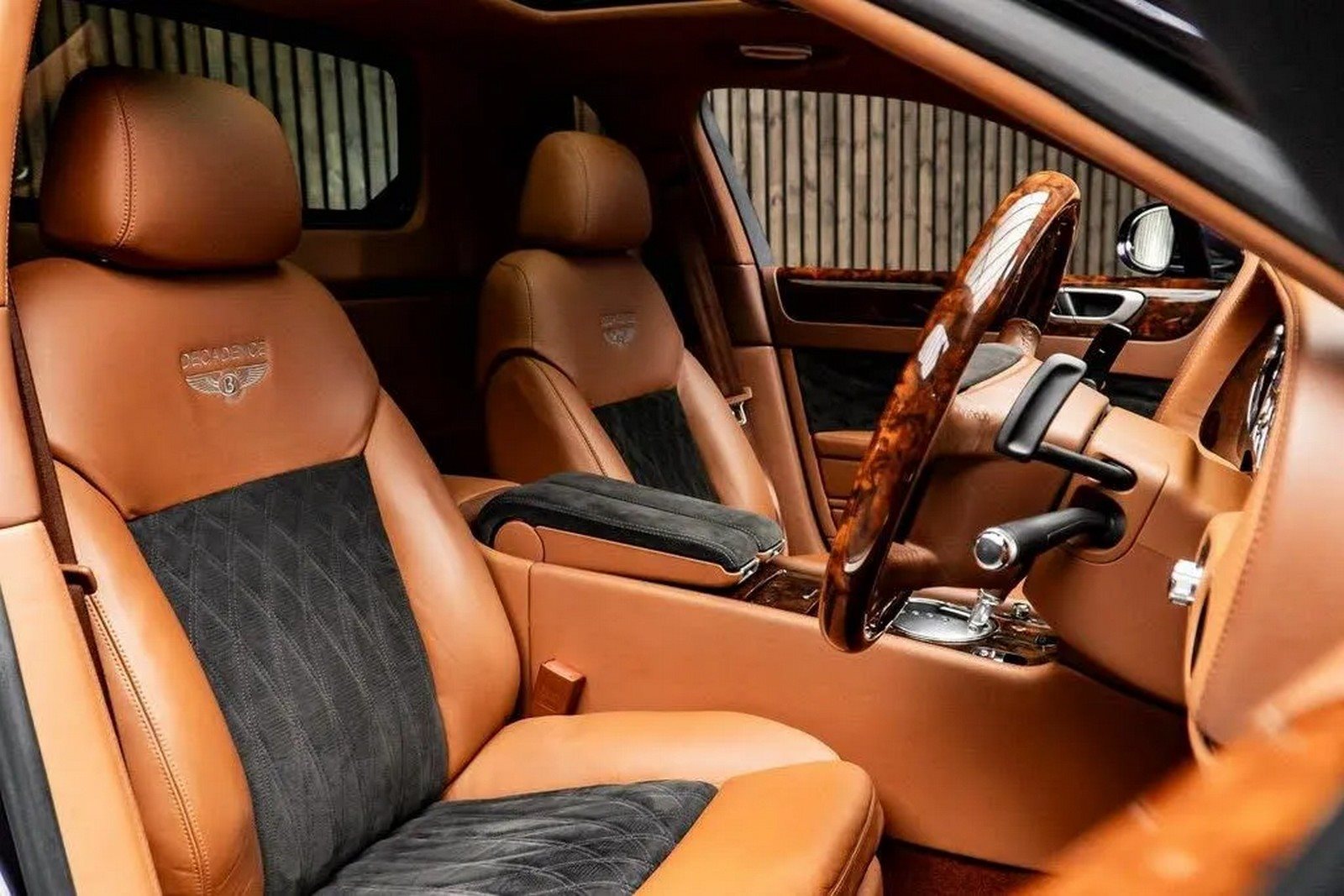 2005 - BENTLEY CONTINENTAL FLYING SPUR ‘DECADENCE’ BY DC CUSTOMS, foto 29