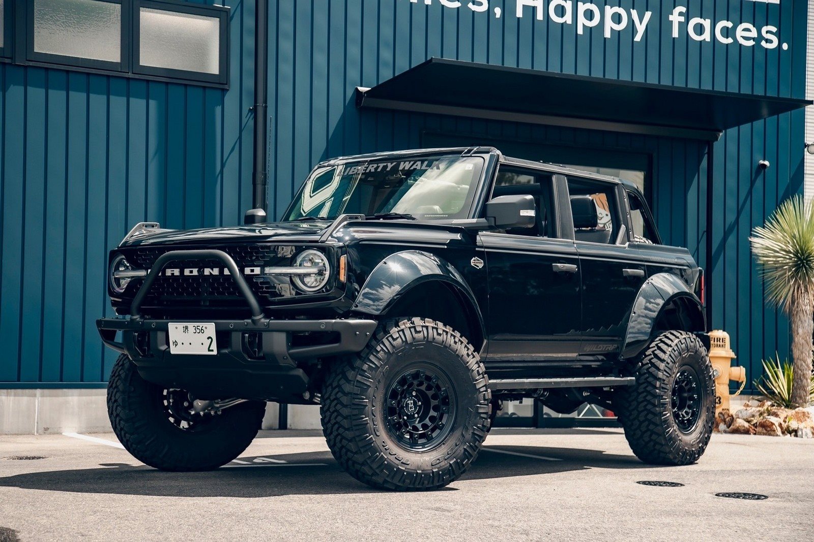 2023 - FORD BRONCO BY LIBERTY WALK, foto 1