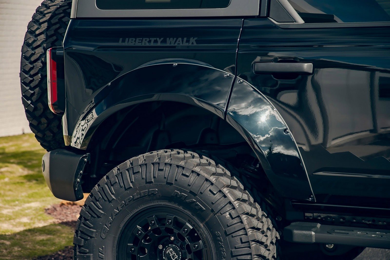 2023 - FORD BRONCO BY LIBERTY WALK, foto 3