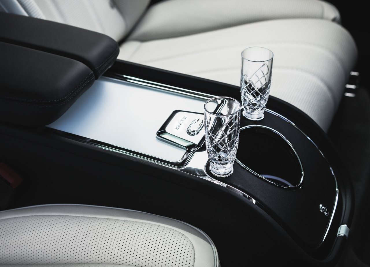 BENTLEY BENTAYGA EWB MULLINER, foto 20
