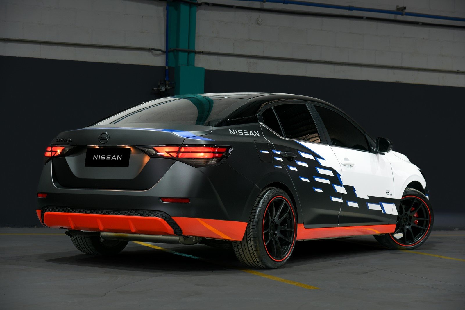 NISSAN SENTRA SHOW CAR, foto 3