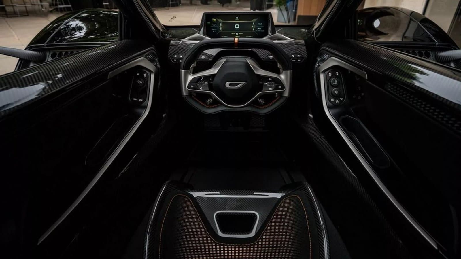 2023 - CZINGER 21C BLACKBIRD EDITION, foto 10