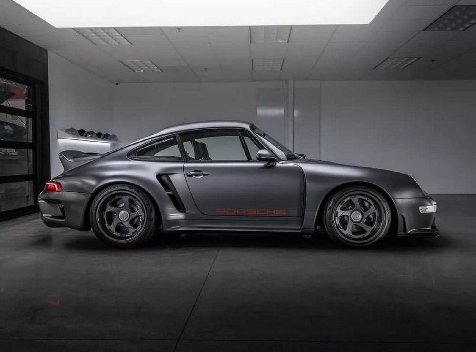 2023 - PORSCHE 911 TOURING TURBO EDITION COUPE BY GUNTHER WERKS, foto 4