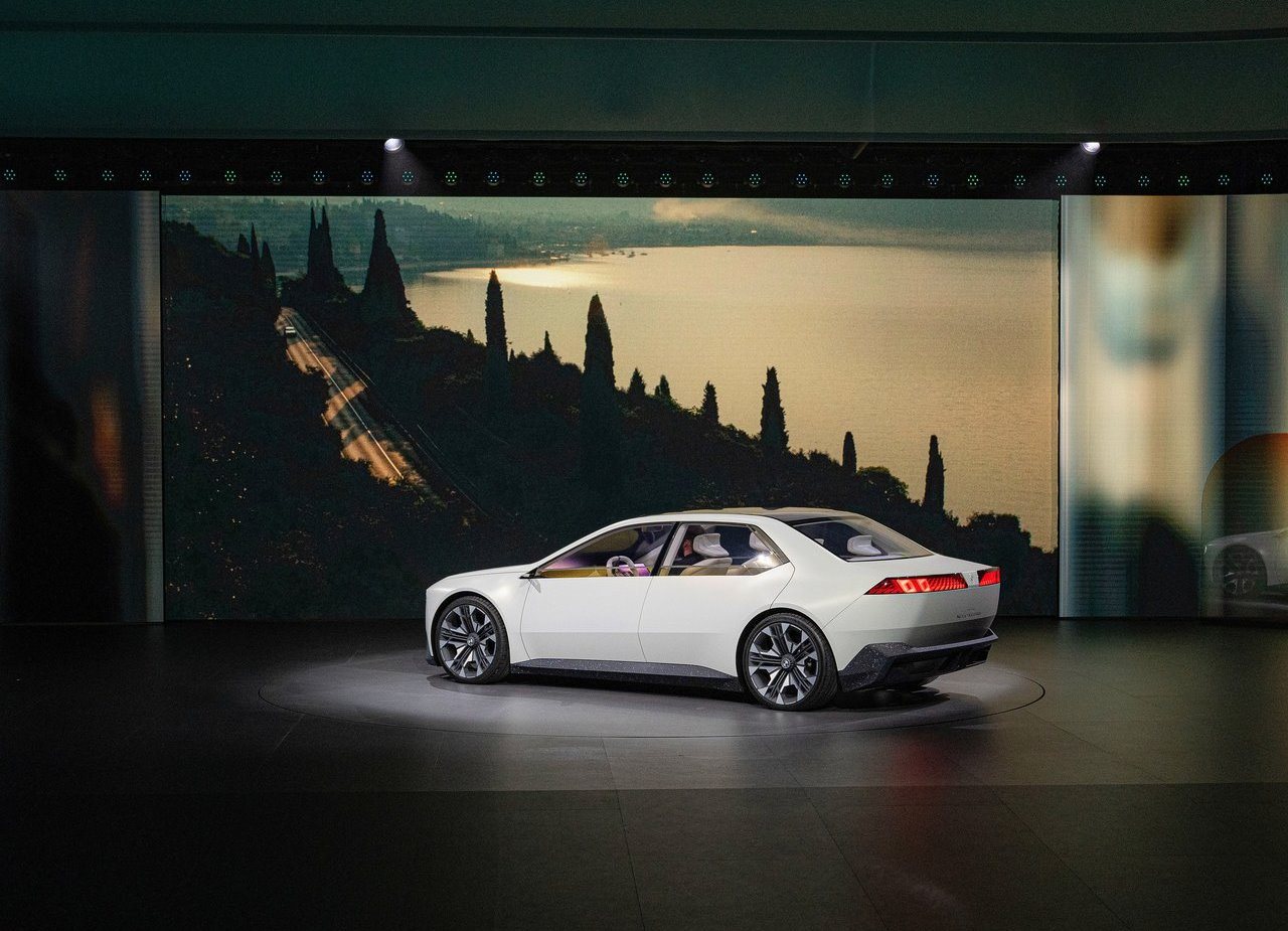 BMW VISION NEUE KLASSE CONCEPT, foto 17
