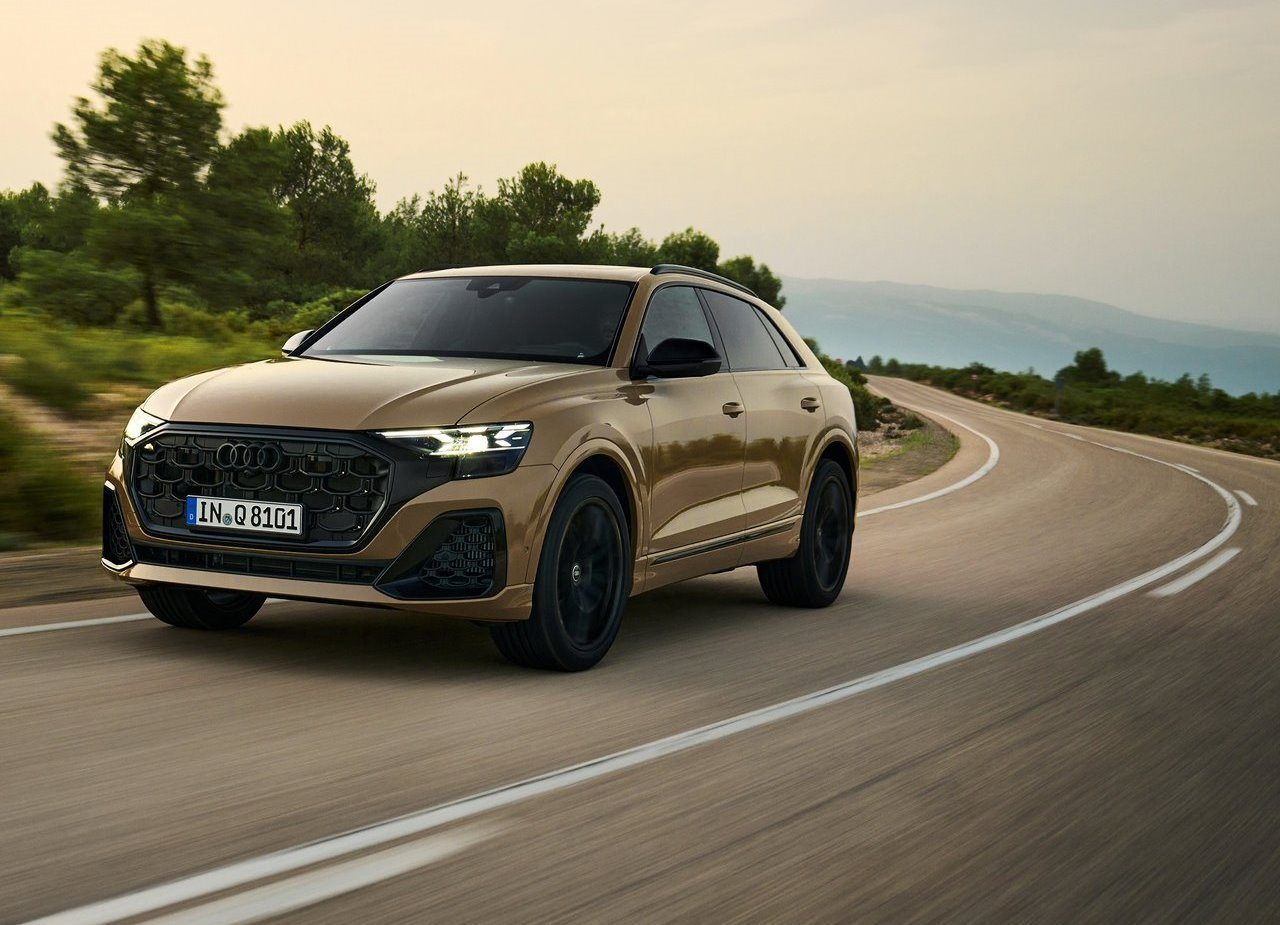 AUDI Q8, foto 6