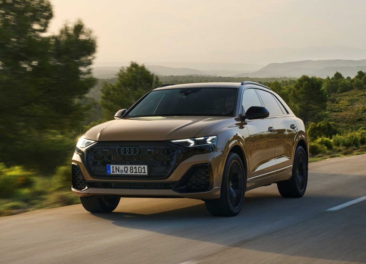 AUDI Q8, foto 7