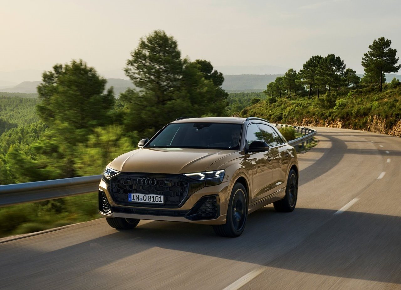 AUDI Q8, foto 9