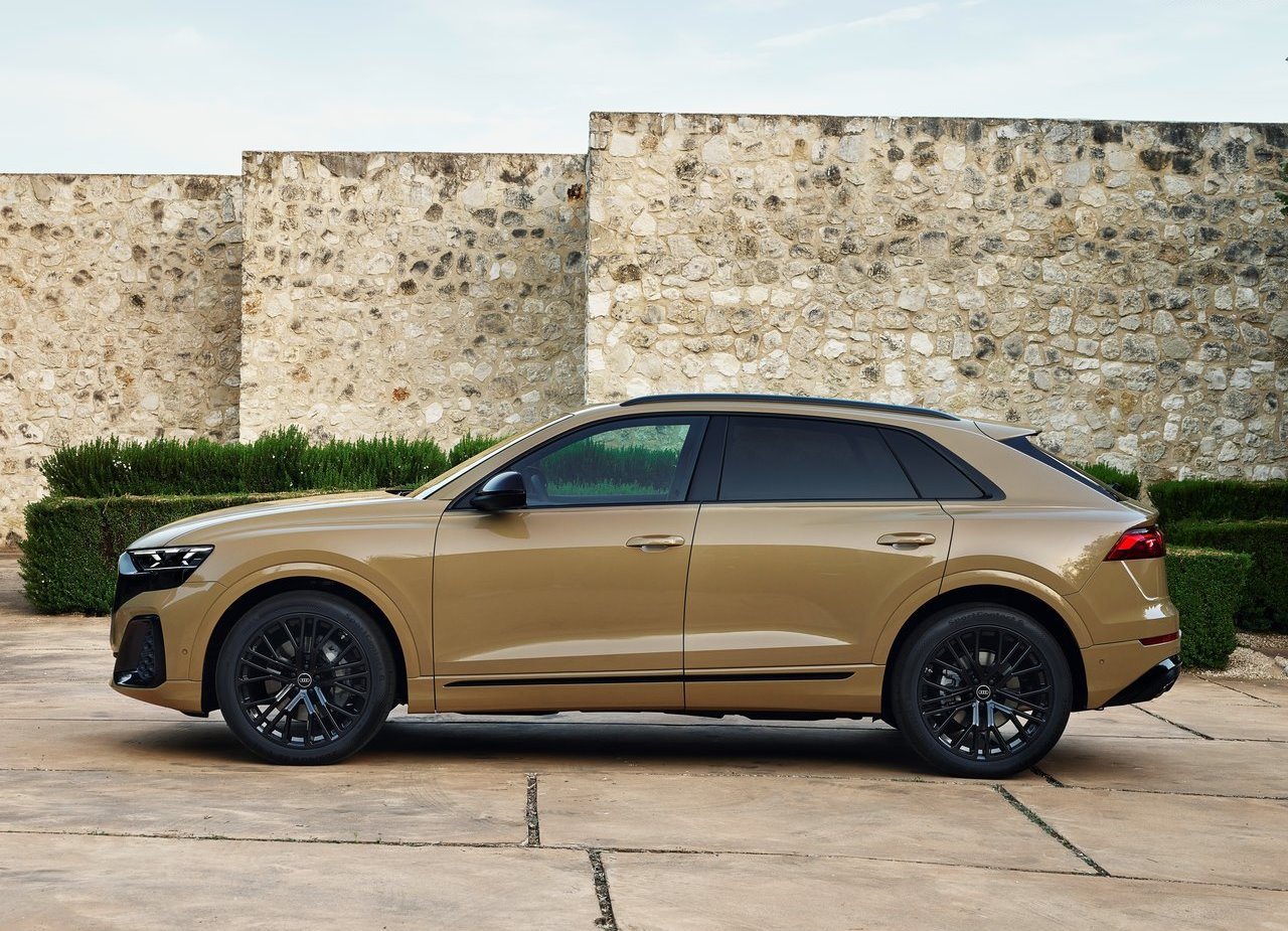 AUDI Q8, foto 11