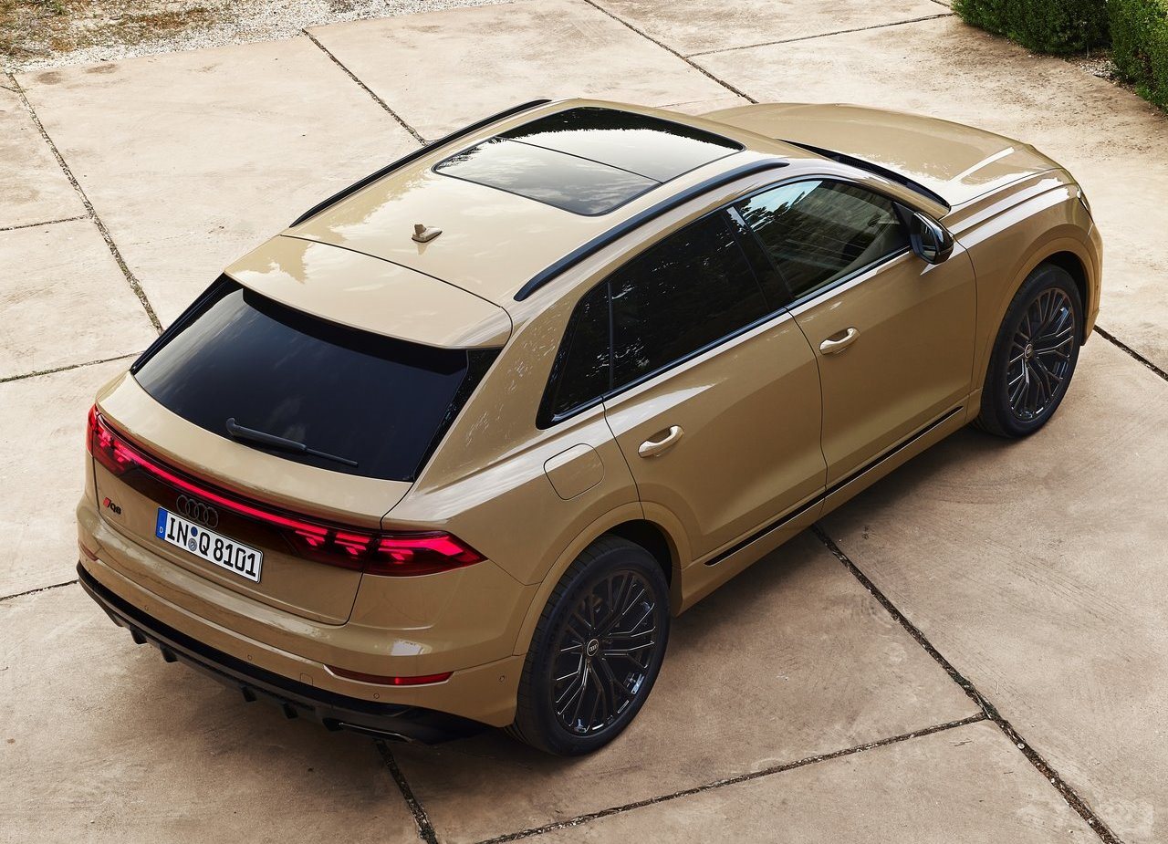 AUDI Q8, foto 13