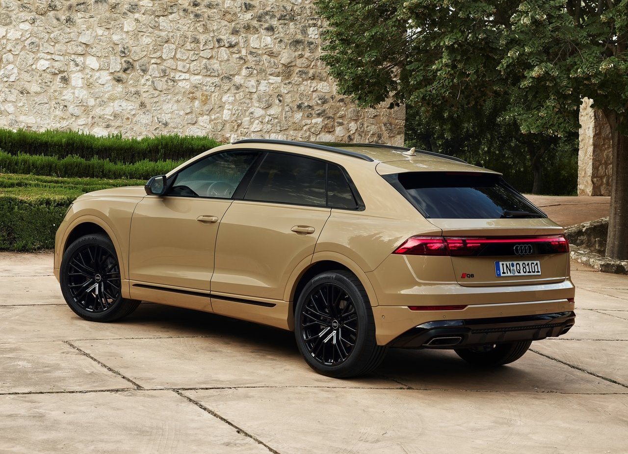 AUDI Q8, foto 18