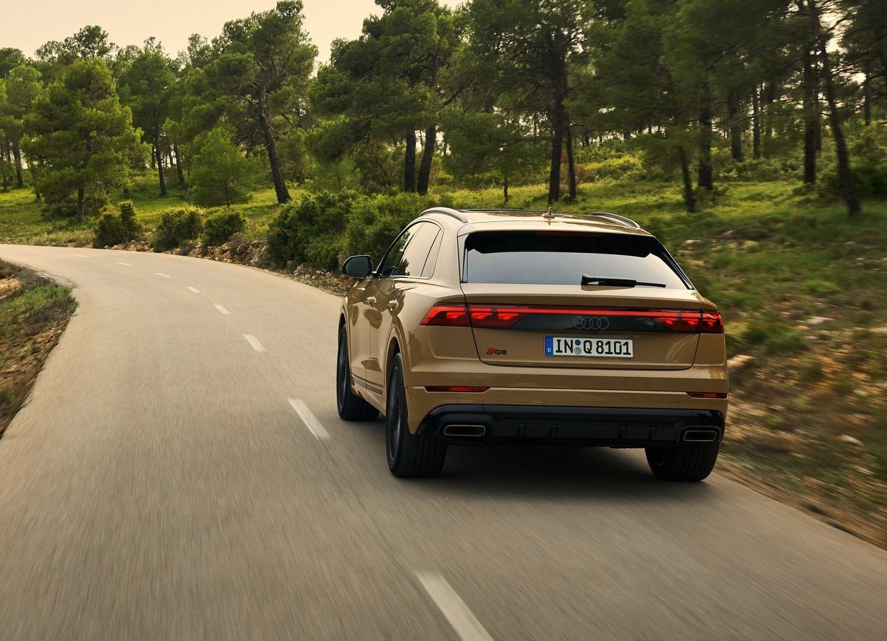 AUDI Q8, foto 22