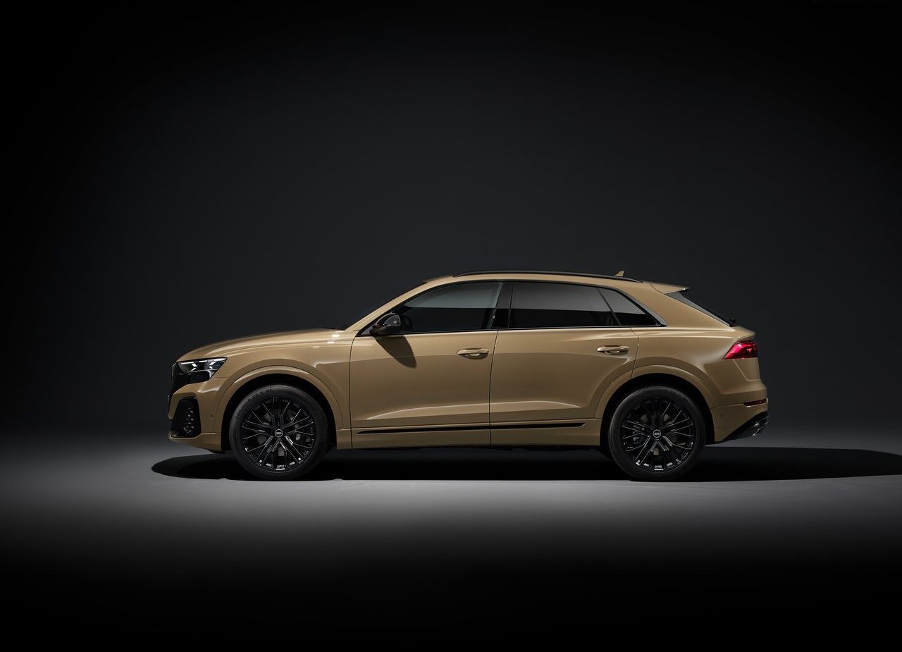 AUDI Q8, foto 32