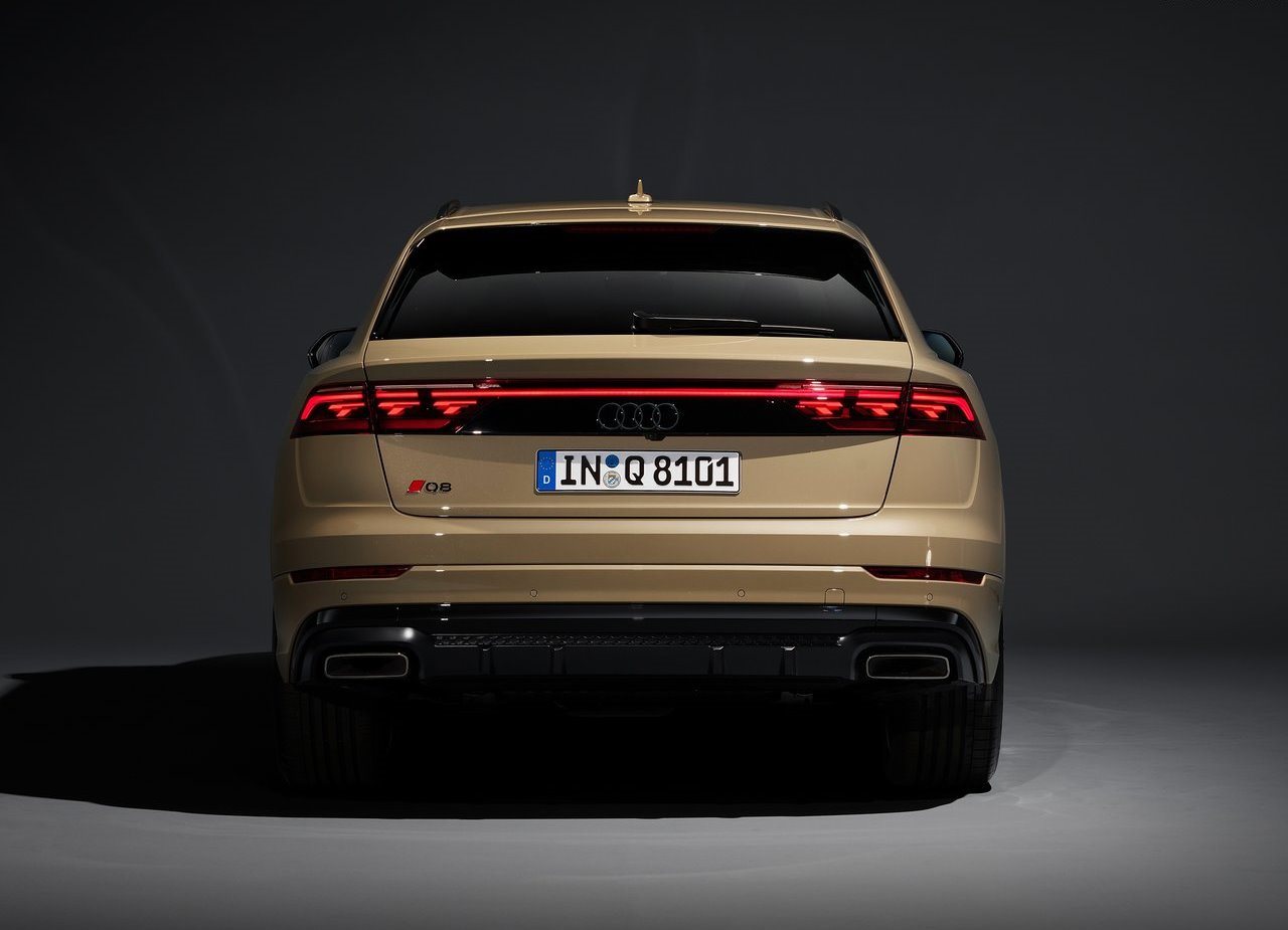 AUDI Q8, foto 36