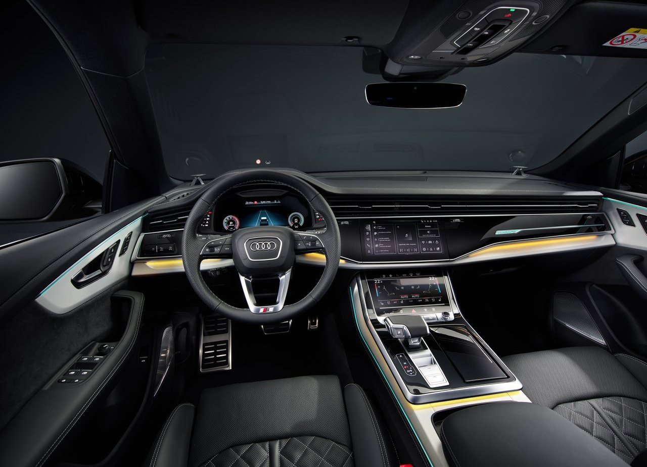 AUDI Q8, foto 38