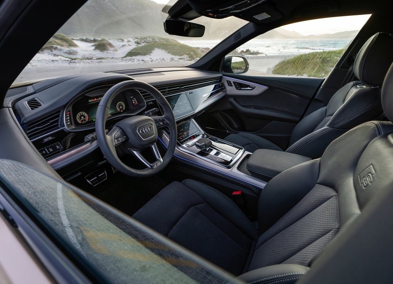 AUDI Q8, foto 131