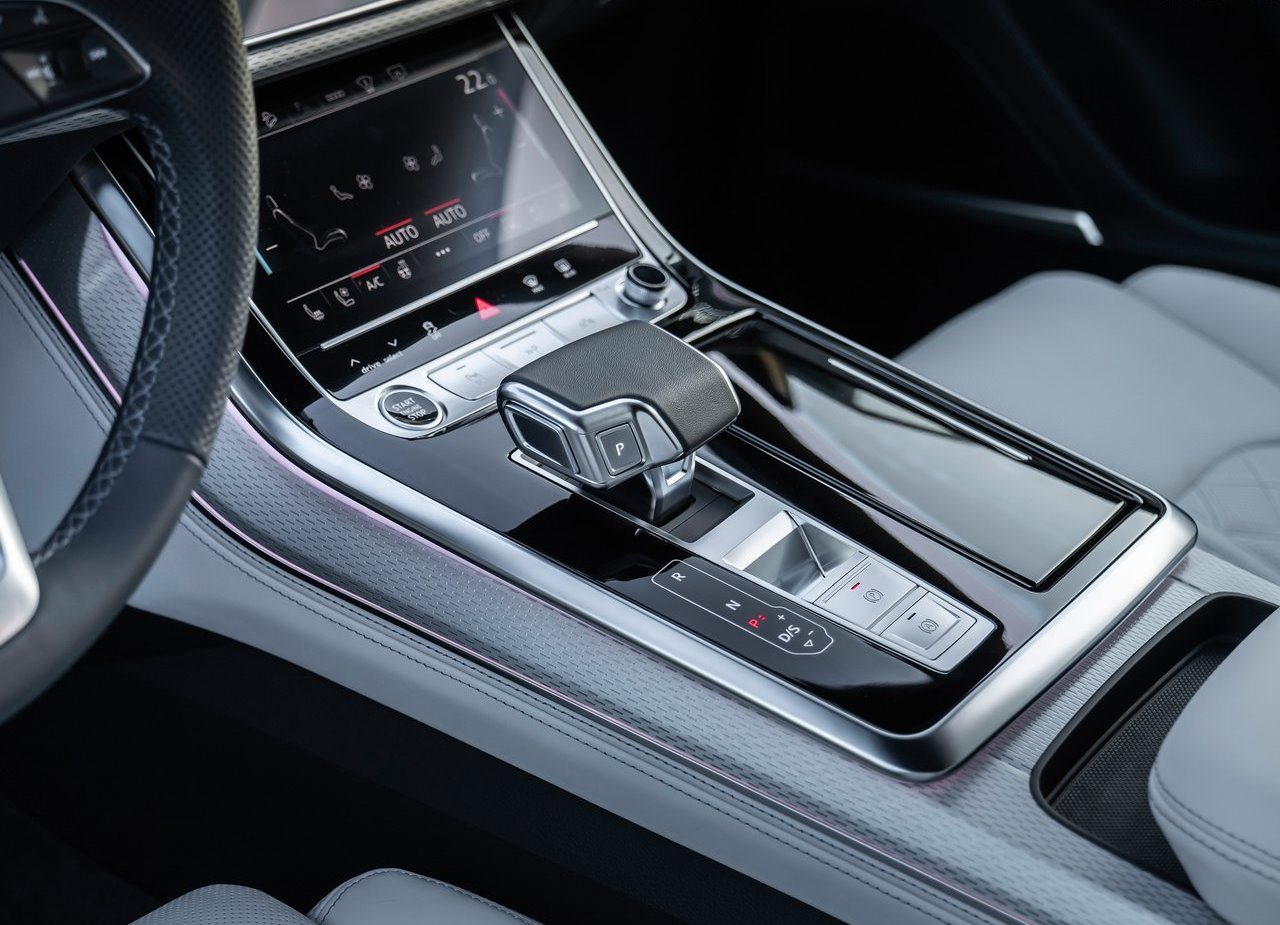 AUDI Q8, foto 137