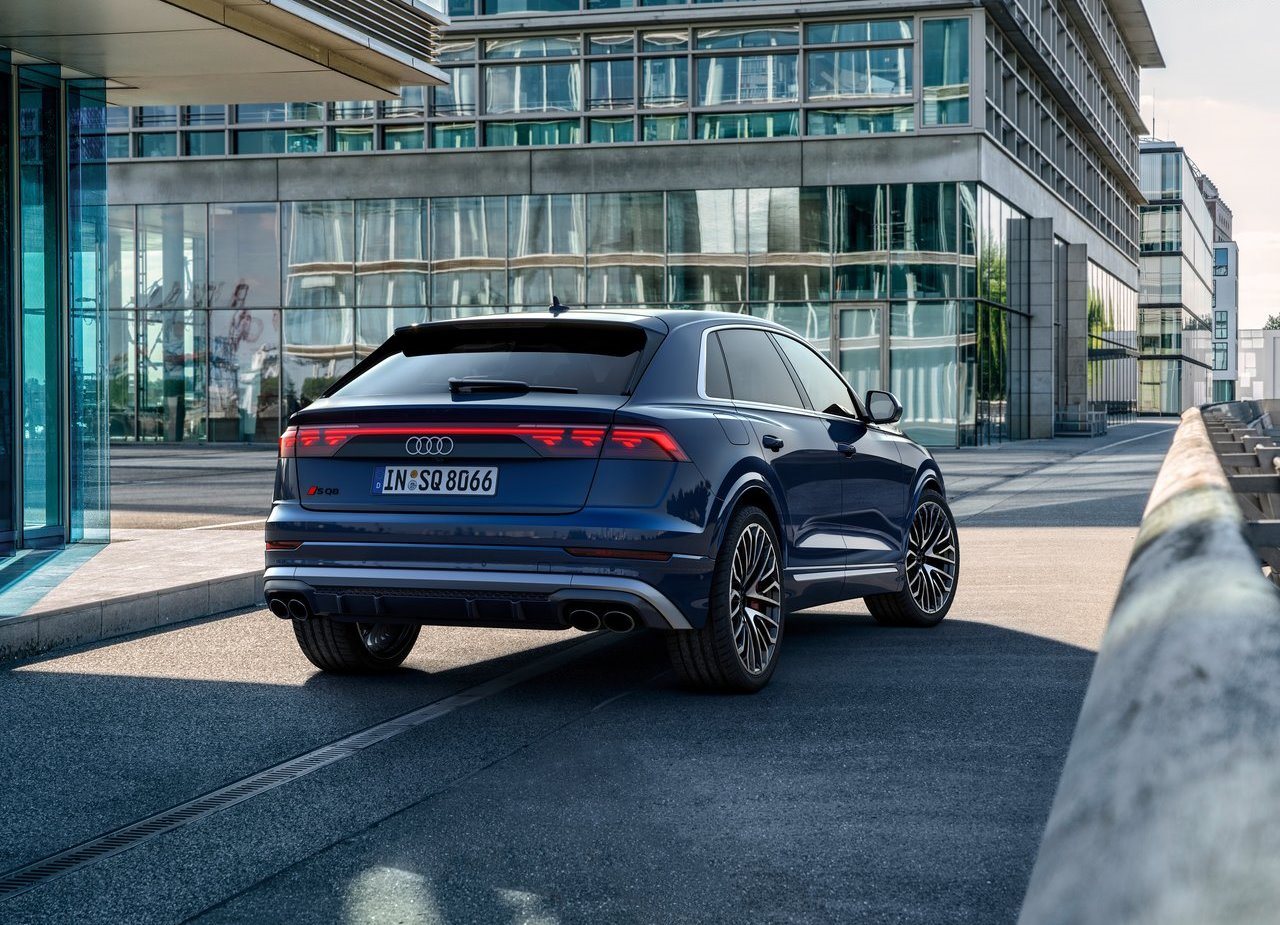 AUDI SQ8, foto 8