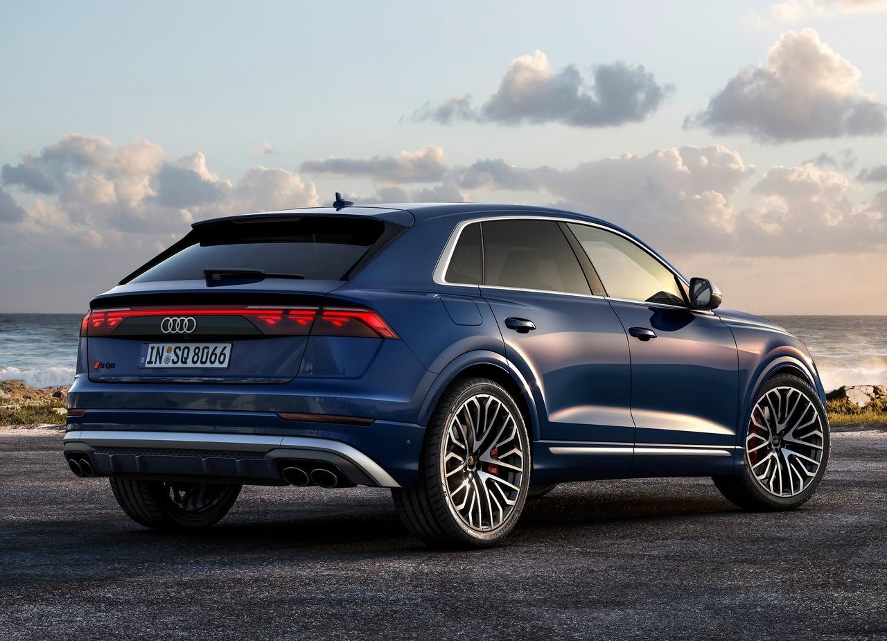 AUDI SQ8, foto 10