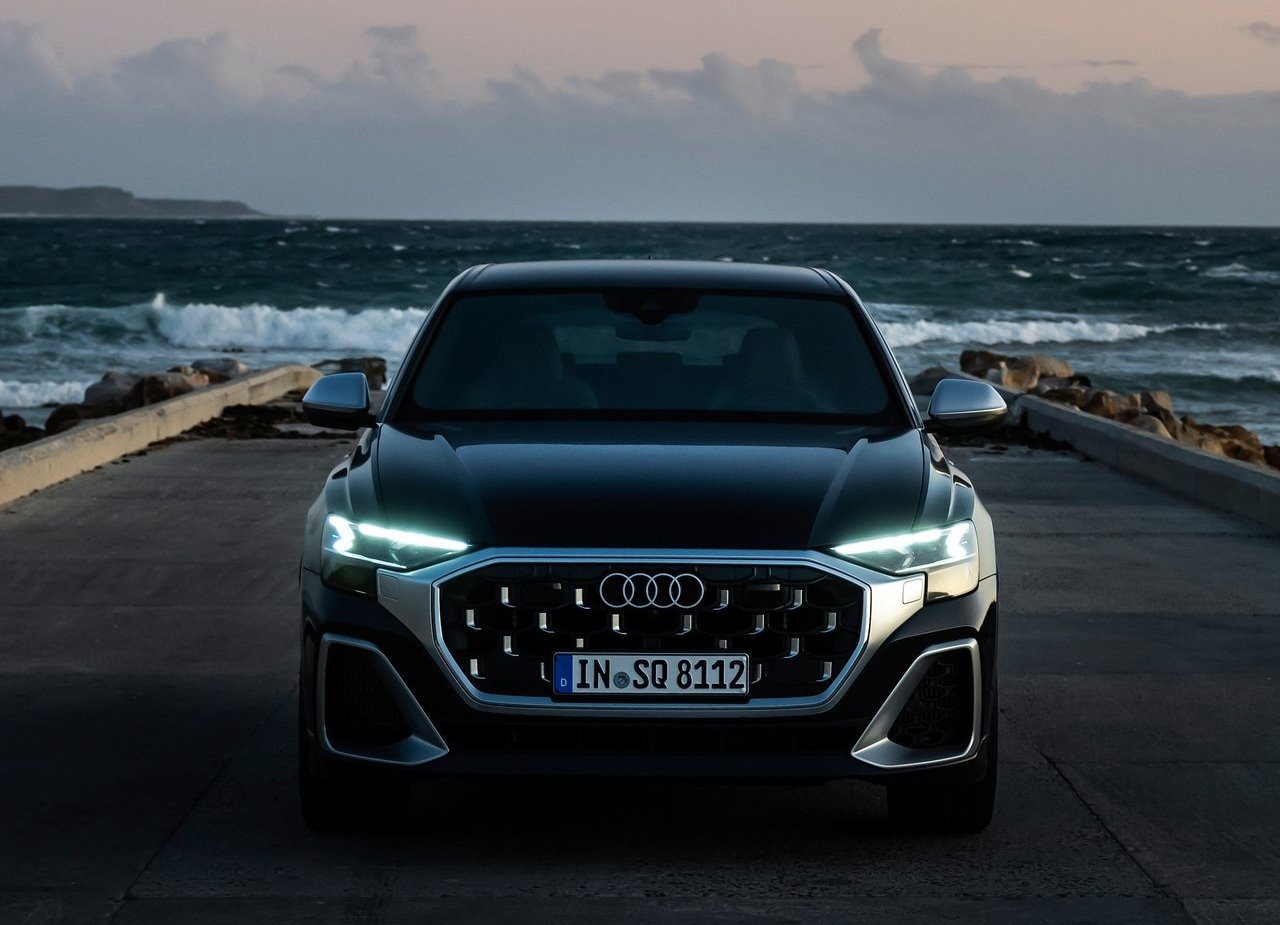 AUDI SQ8, foto 61