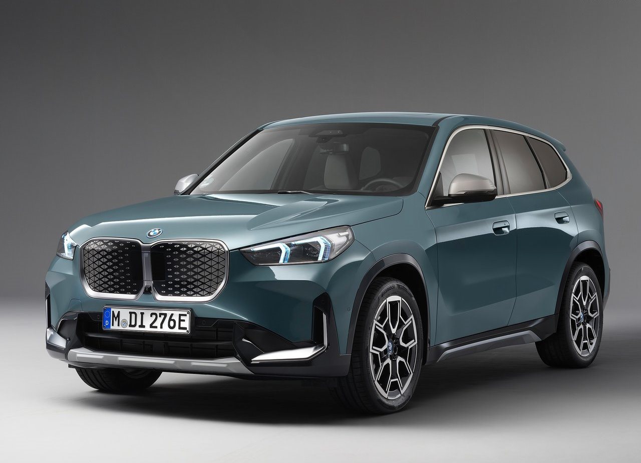 BMW iX1 eDRIVE20, foto 1