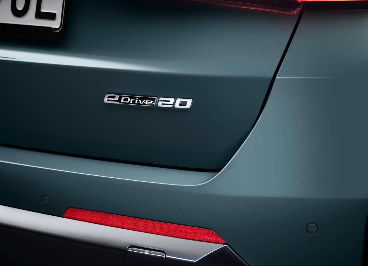 BMW iX1 eDRIVE20, foto 10