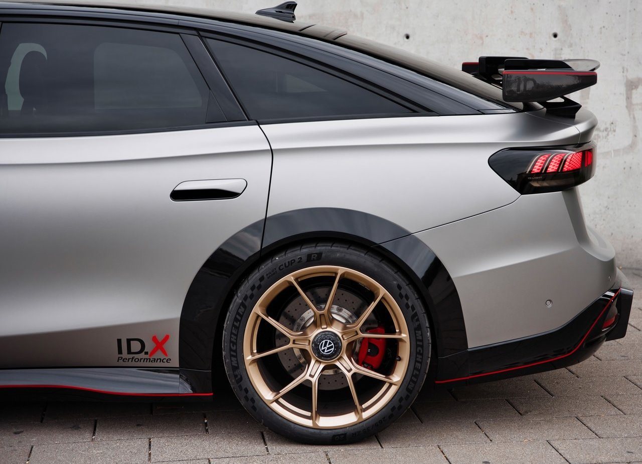 VOLKSWAGEN ID.X PERFORMANCE CONCEPT, foto 9