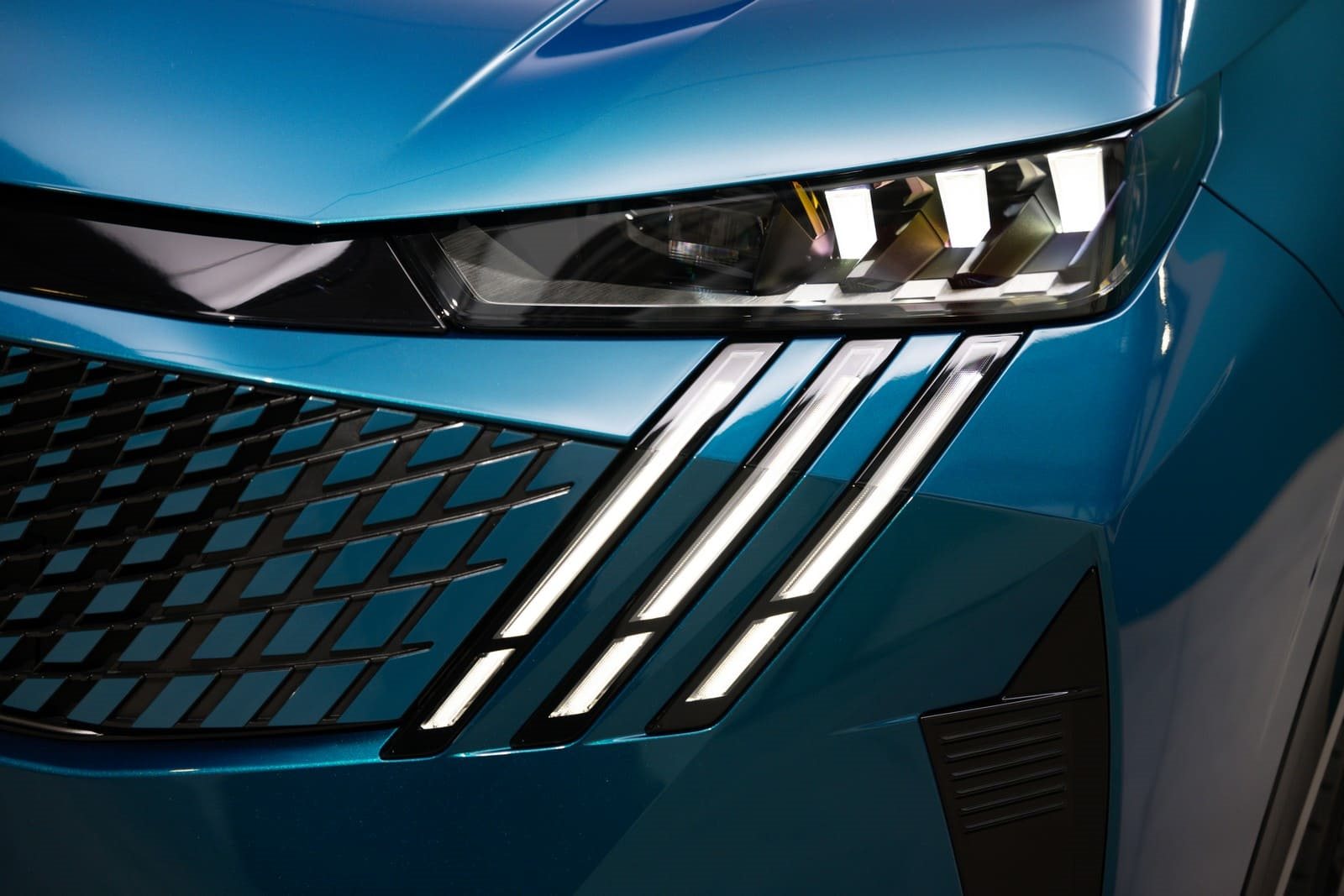 2024 - PEUGEOT E-3008 OBSESSION BLUE, foto 39