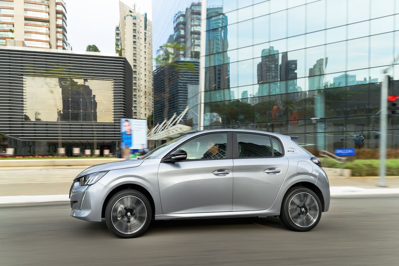 2024 - PEUGEOT 208 STYLE TURBO, foto 38