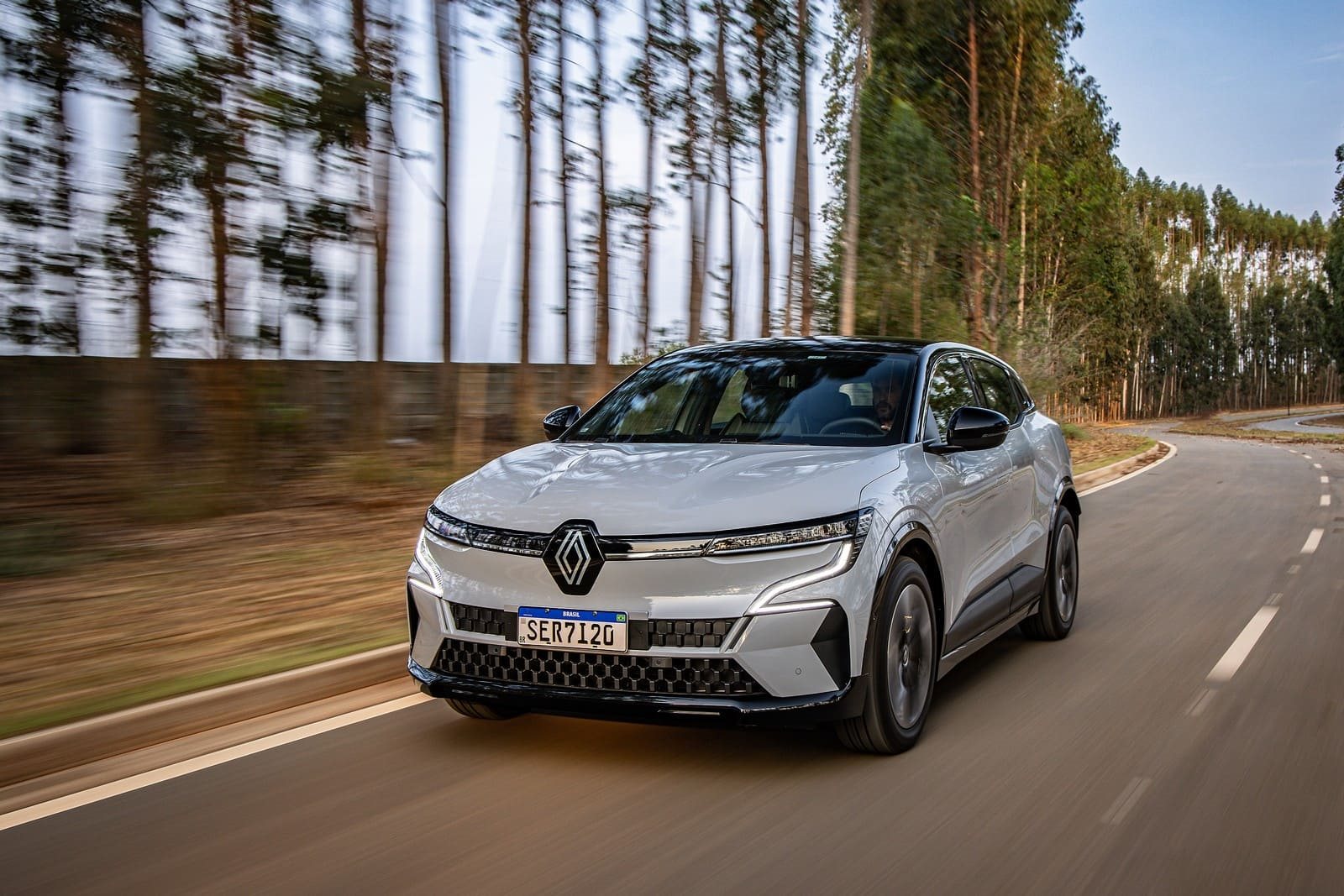 2024 - RENAULT MÉGANE E-TECH ELECTRIC BR VERSION, foto 1