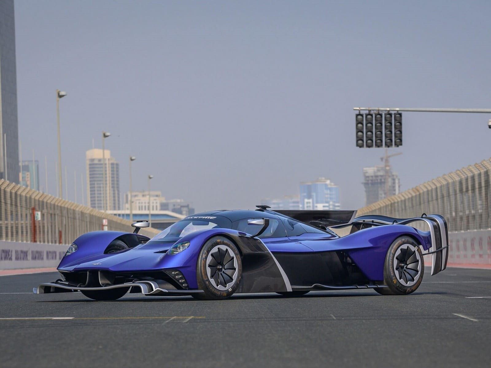 2022 - ASTON MARTIN VALKYRIE AMR PRO #8, foto 9