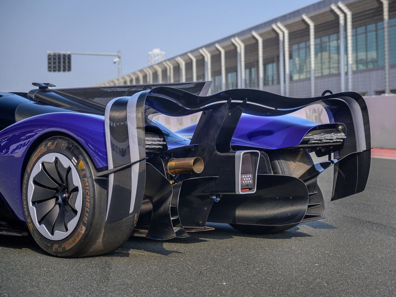 2022 - ASTON MARTIN VALKYRIE AMR PRO #8, foto 35