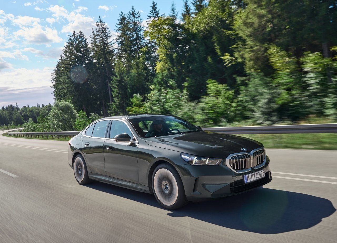 BMW 530e SEDAN, foto 6