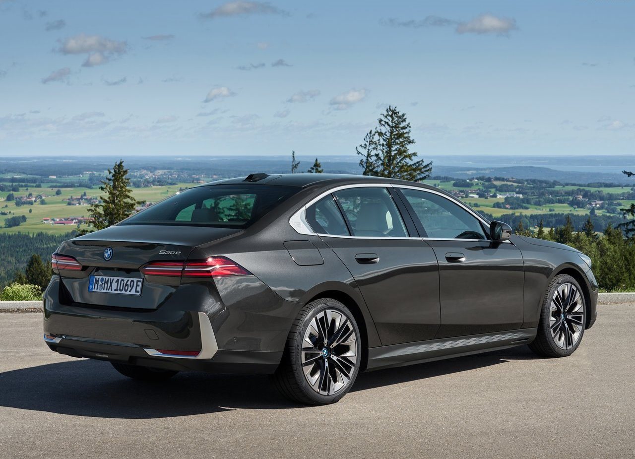 BMW 530e SEDAN, foto 14