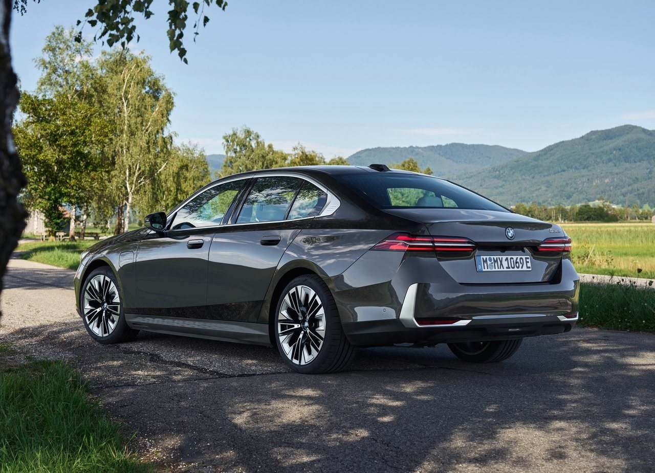 BMW 530e SEDAN, foto 17