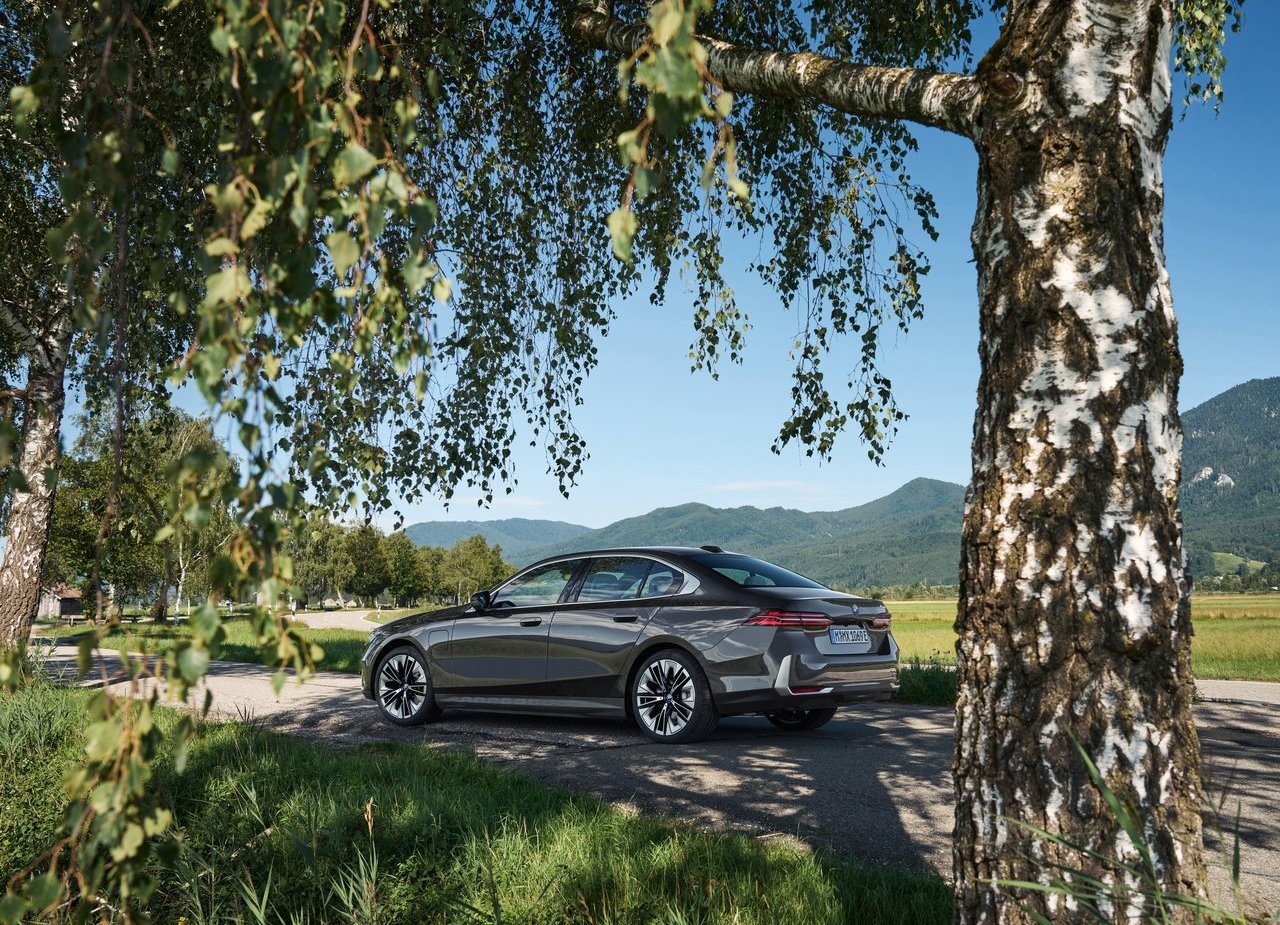 BMW 530e SEDAN, foto 18