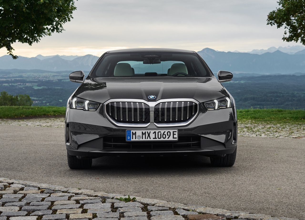 BMW 530e SEDAN, foto 24