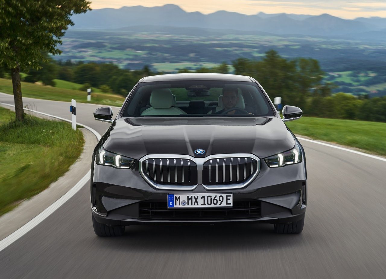 BMW 530e SEDAN, foto 25