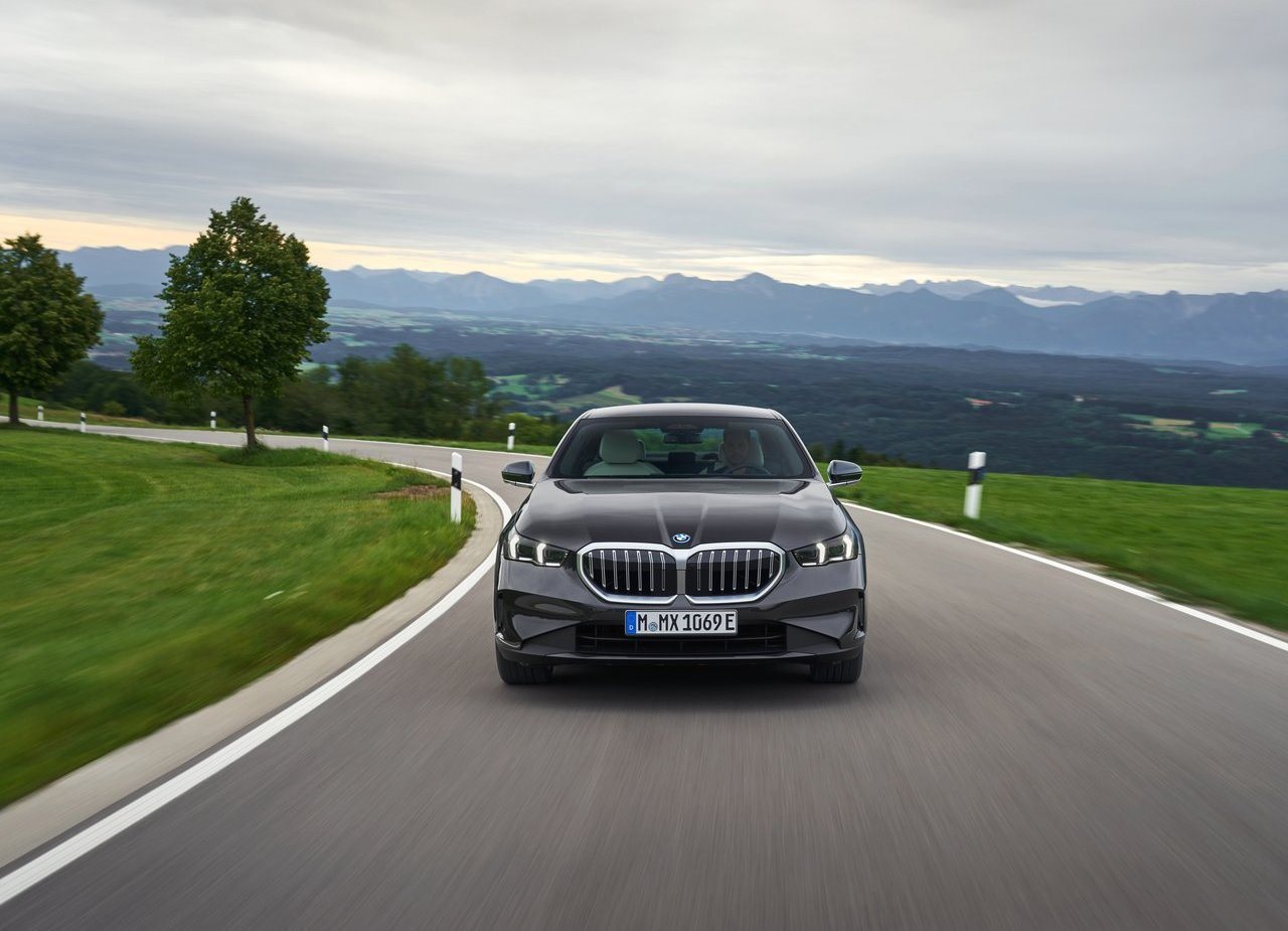 BMW 530e SEDAN, foto 26