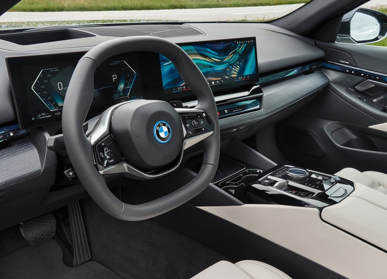BMW 530e SEDAN, foto 33