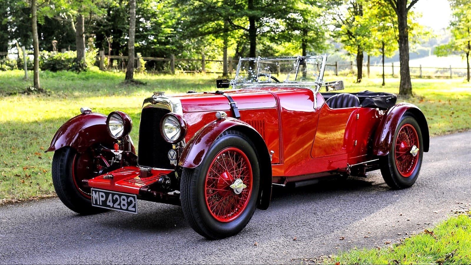 ASTON MARTIN LM1 BERTELLI DROPHEAD COUPE, foto 2