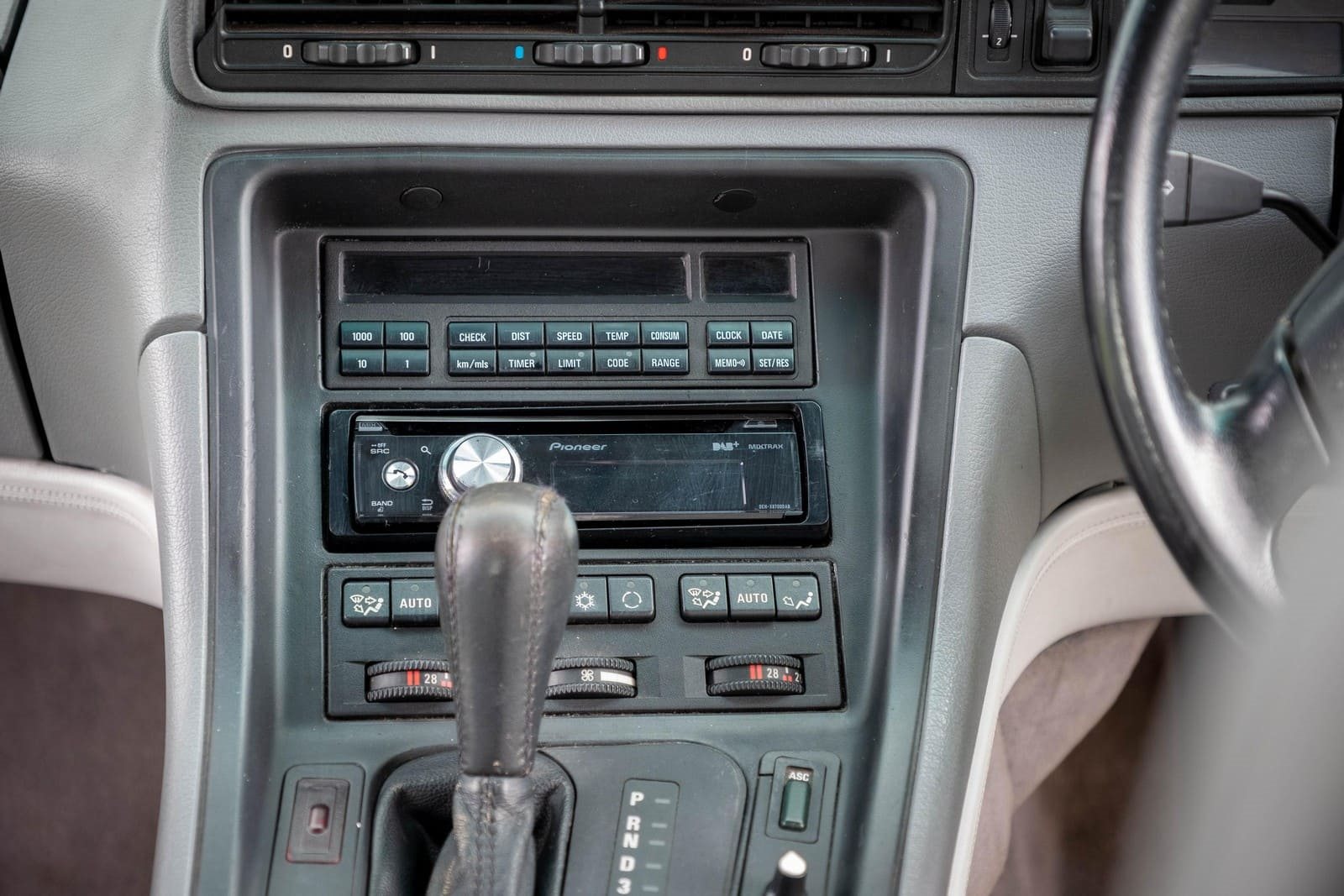 1993 - BMW 850i UK VERSION, foto 58