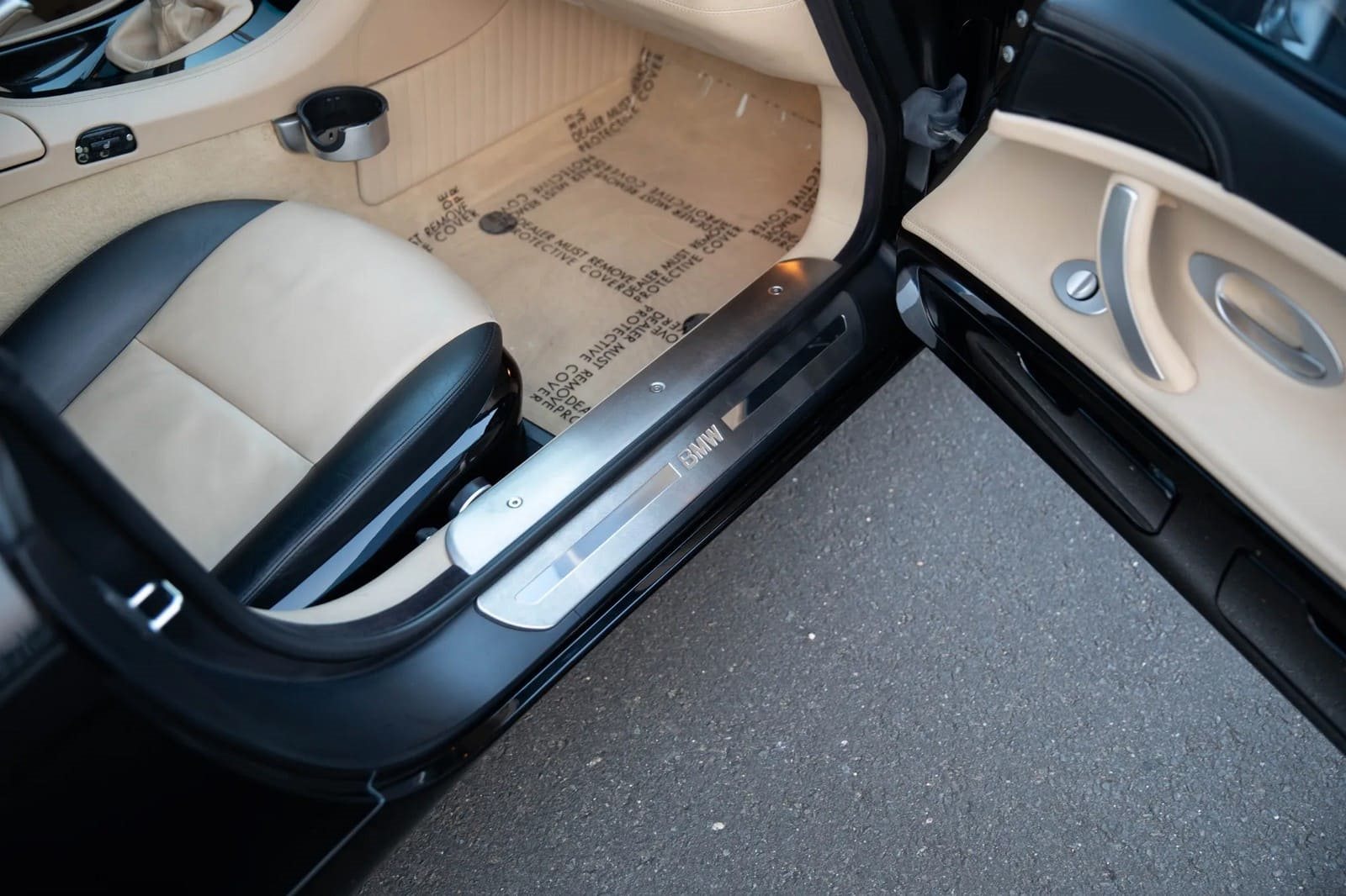 2002 - BMW Z8 ROADSTER SCHWARZ II, foto 19