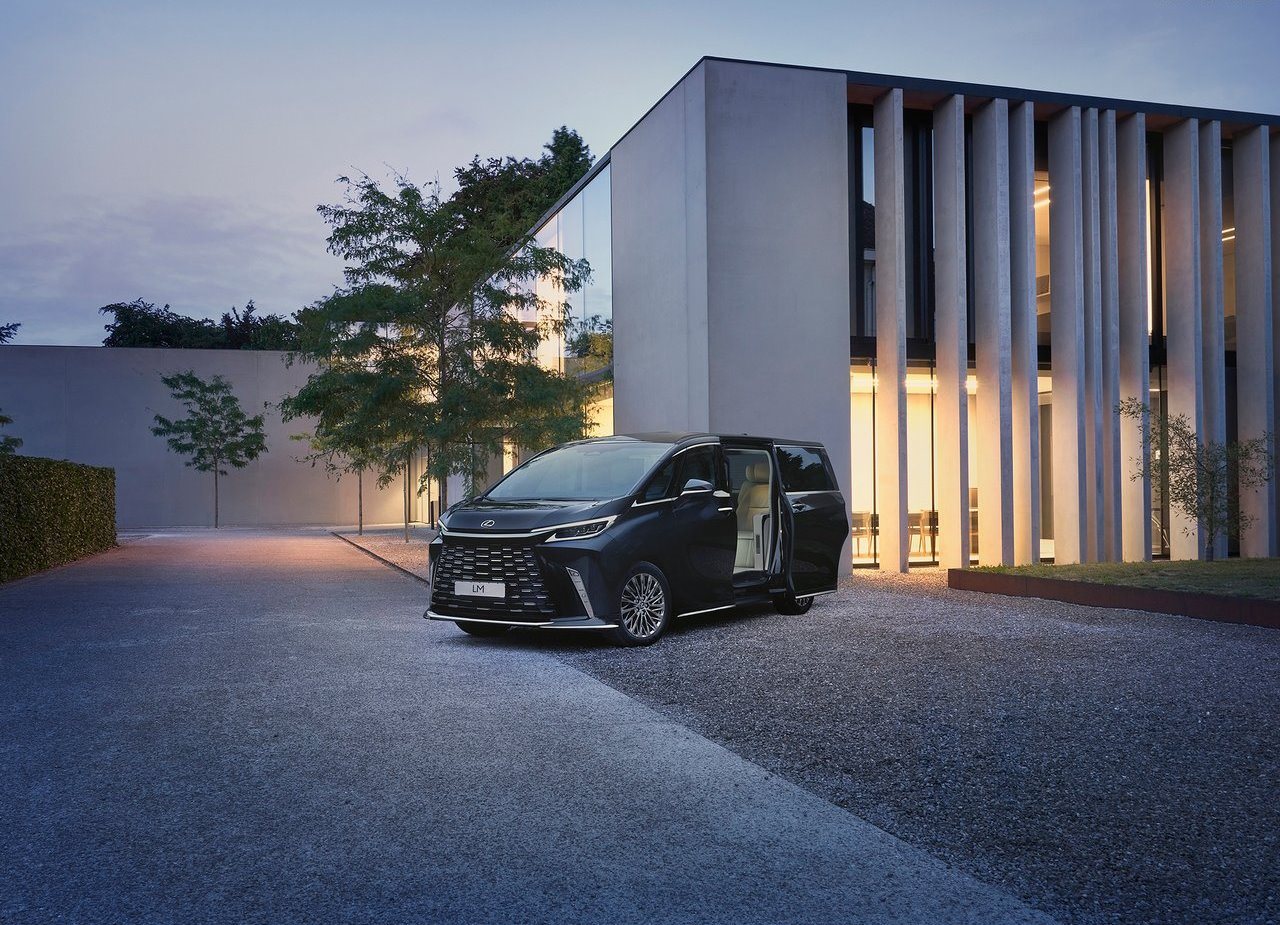 2024 - LEXUS LM EU VERSION, foto 12