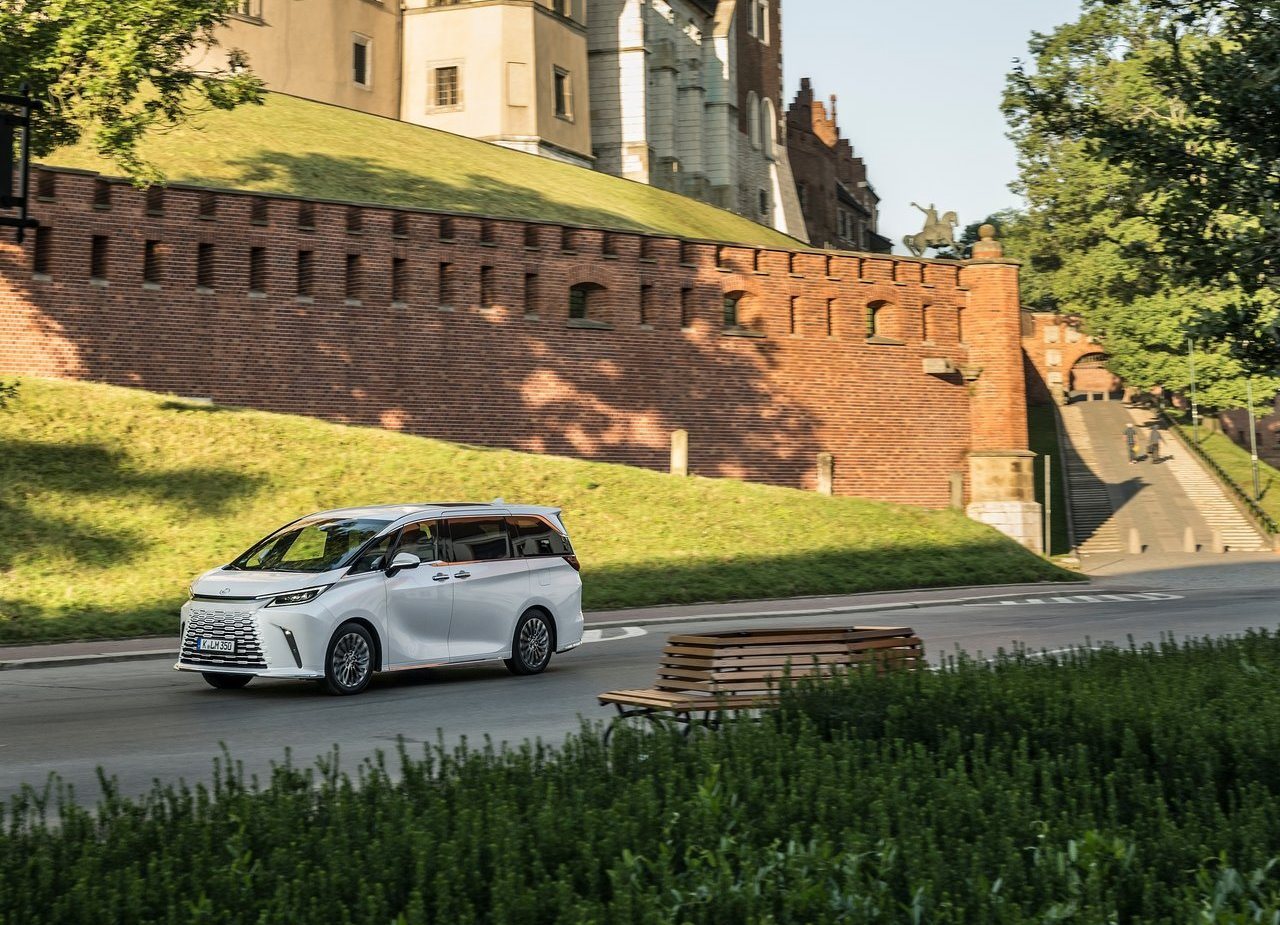 2024 - LEXUS LM EU VERSION, foto 33