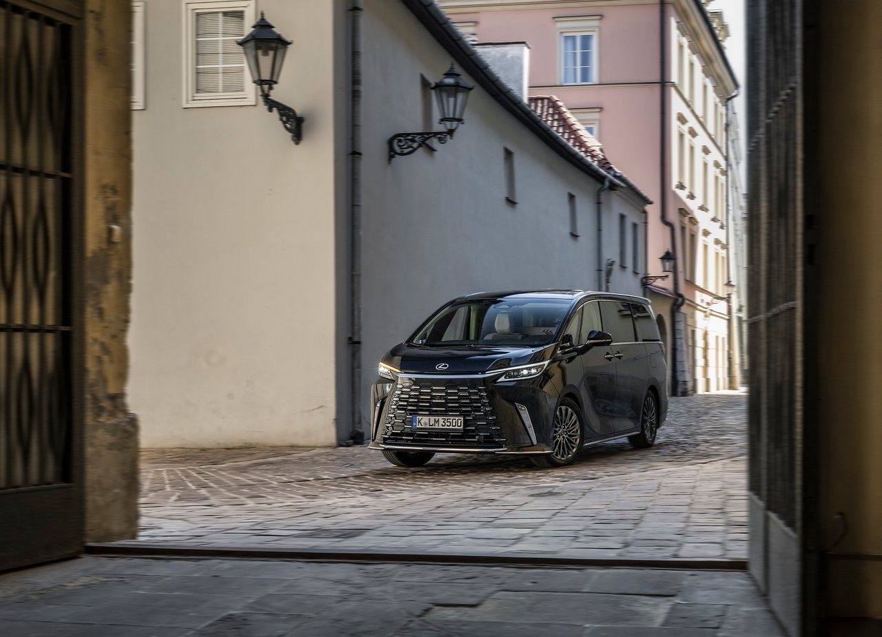 2024 - LEXUS LM EU VERSION, foto 38
