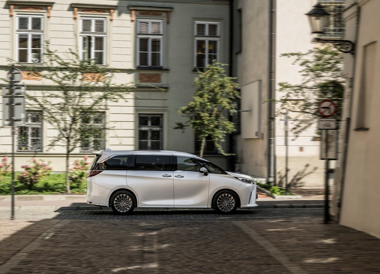 2024 - LEXUS LM EU VERSION, foto 54