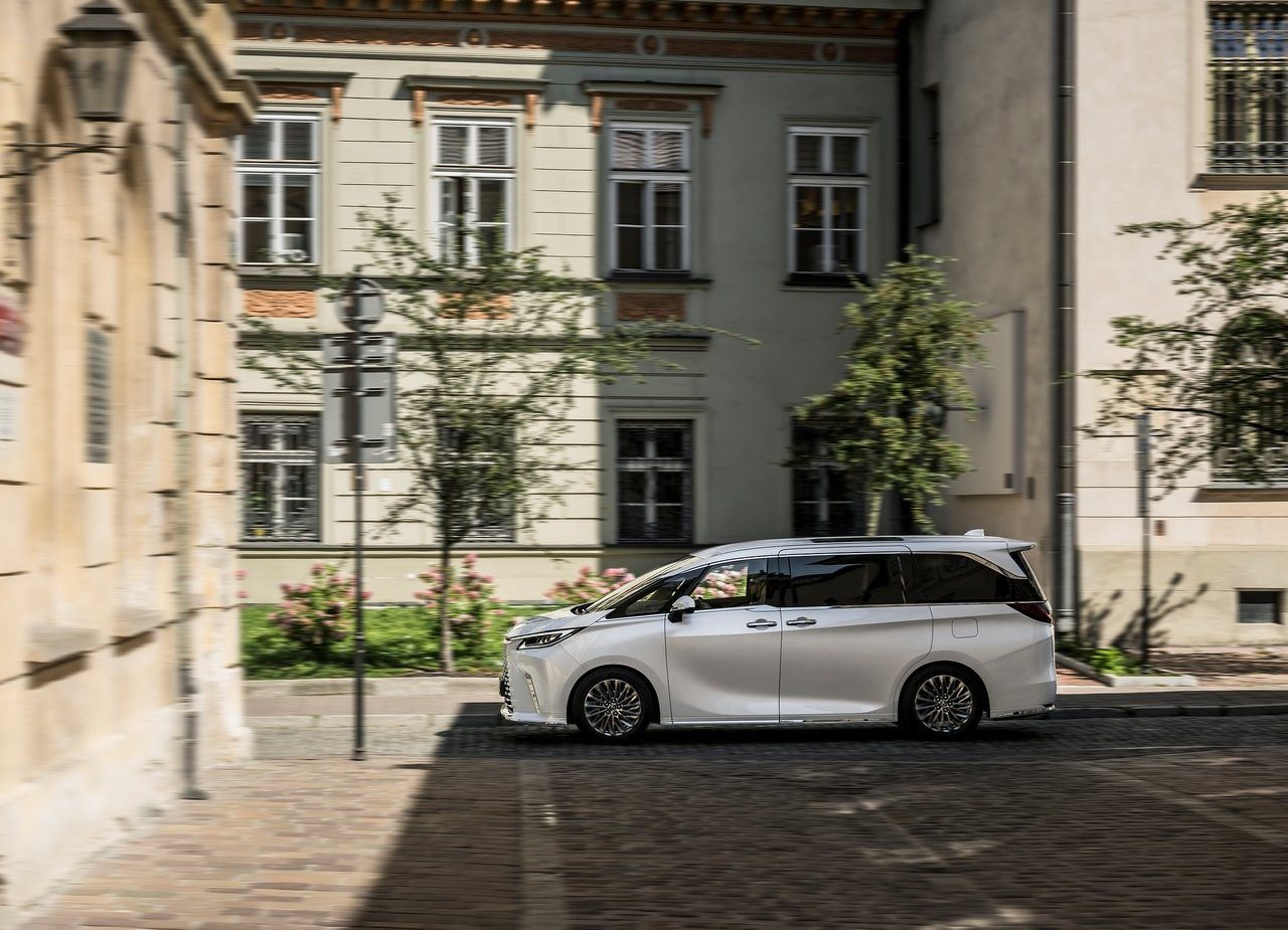 2024 - LEXUS LM EU VERSION, foto 57